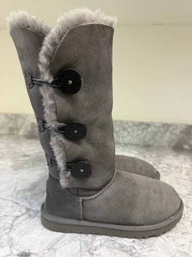 Ugg bailey button triplet - ugg,